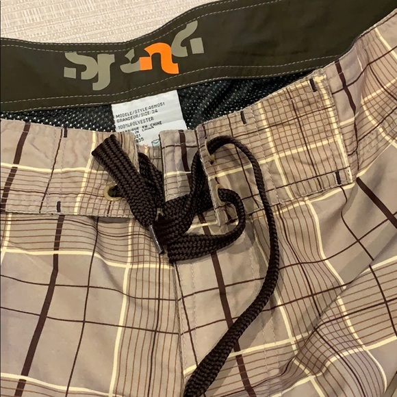 Men’s shorts or swim trunks size 34 - Picture 4 of 6